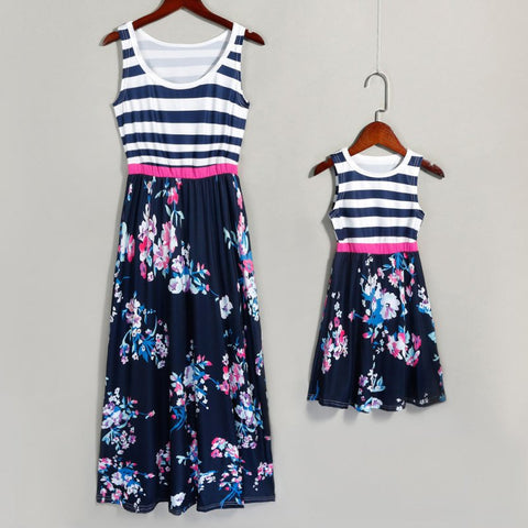 Mutter Tochter Kleid Marineblau und Weiß