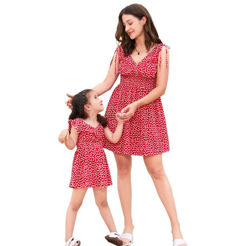 Mutter Tochter Kleid mit Punkten