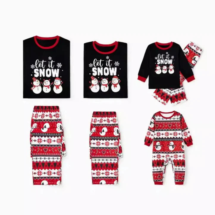 Weihnachts- Schlafanzug-Familie Es soll schneien