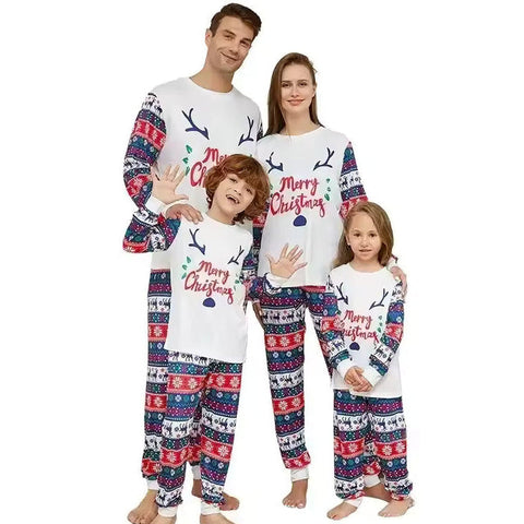 Weihnachts- Schlafanzug- Familie Für Partys